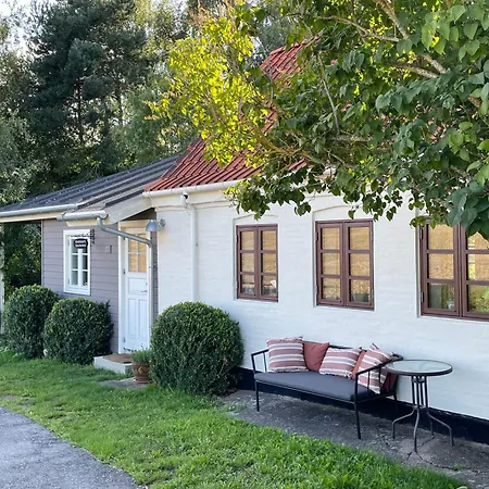 A True Nature Pearl In Idyllic Surroundings But Close To The Villa Holbaek